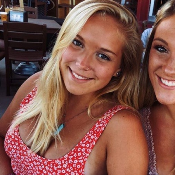 Meet your Posher, Elsa - Picture 1 of 1